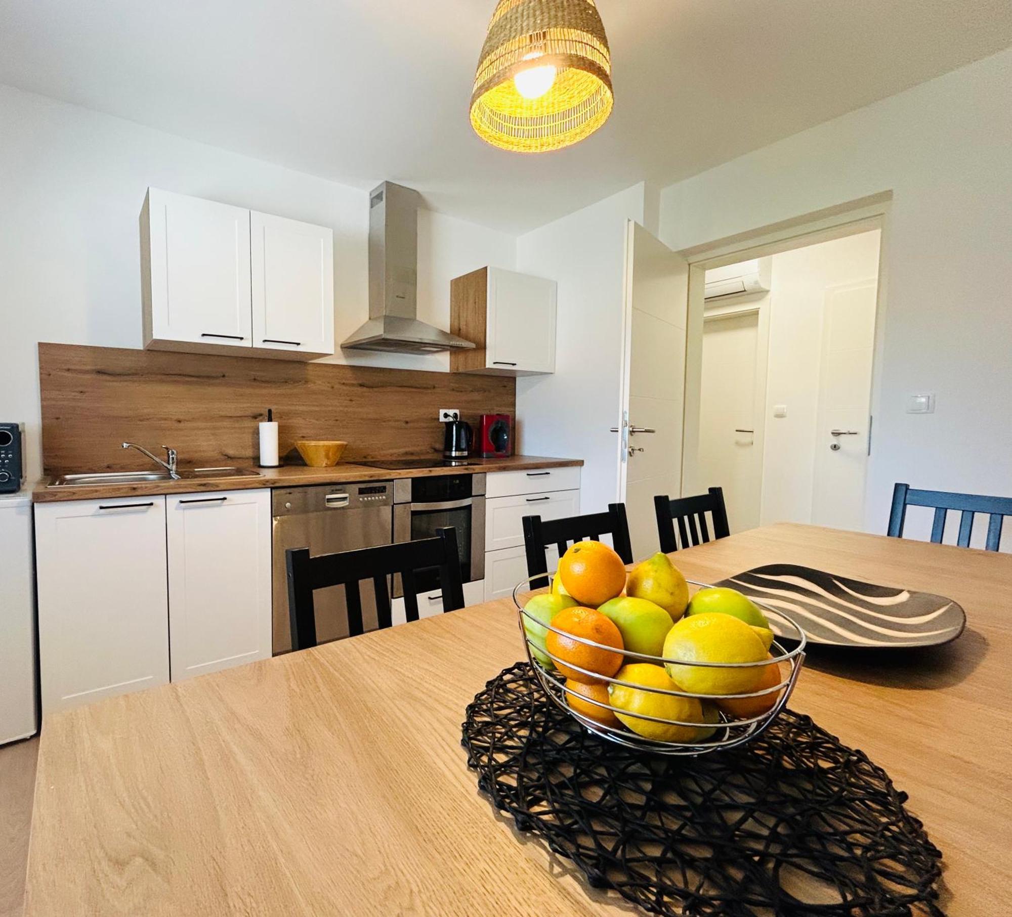 Apartma Jana Zirovnica Bagian luar foto